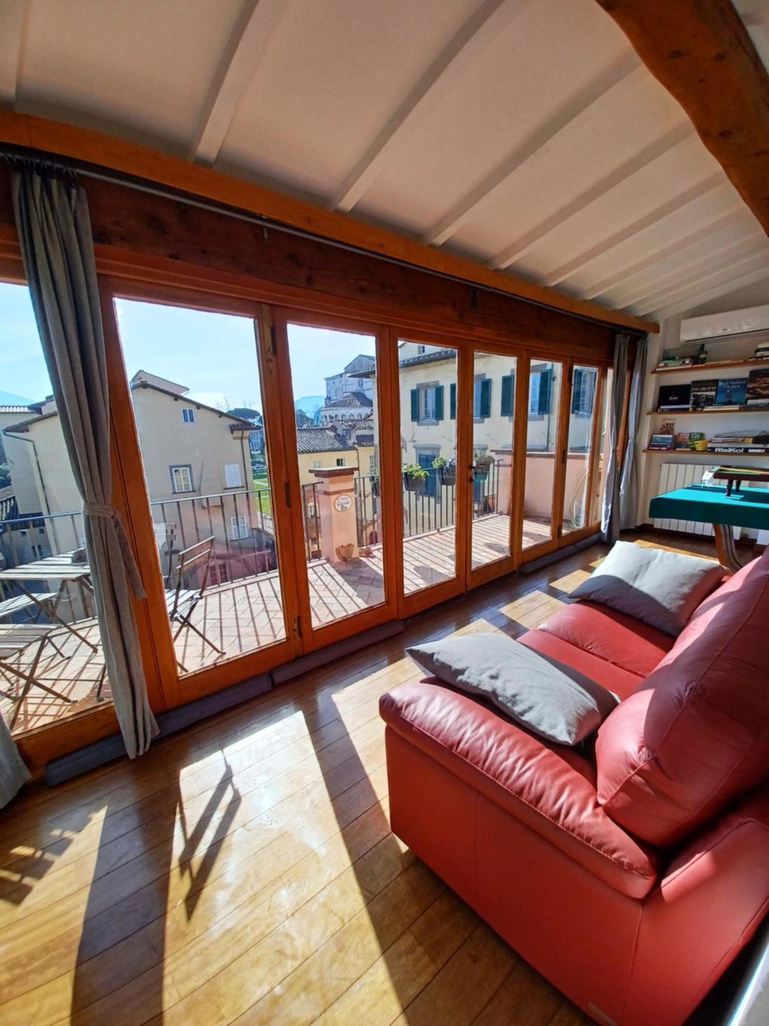 Terrazza Coccode' Spazioso Con Vista Mozzafiato! Lucca Dış mekan fotoğraf